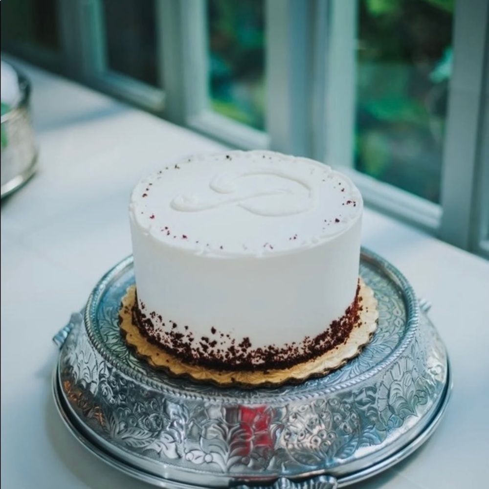 Wedding Cake Stand Tapered Round 12" (top) Diameter